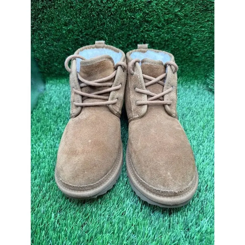 UGG Kids Neumel II Chestnut Suede Boot SN 1017320K Size 6